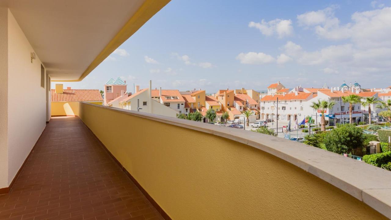 Marina 2Bdr Apartment With Balcony & Pool - 5Min From Beach By Lovelystay Картейра Экстерьер фото
